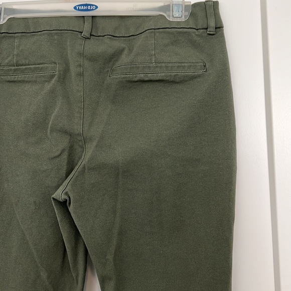 Old Navy Pixie Ankle Pant - Picture 3 of 3